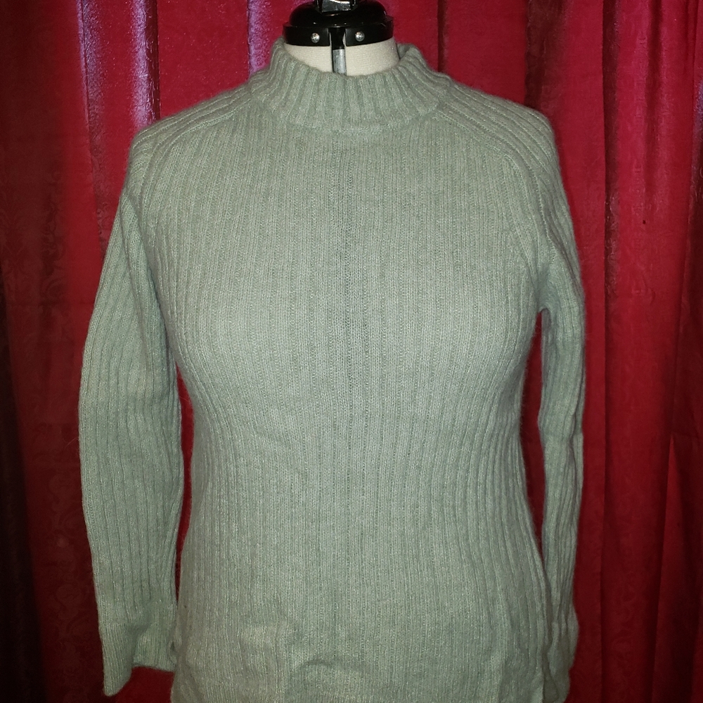 Banana Republic alpaca sweater sweet <3